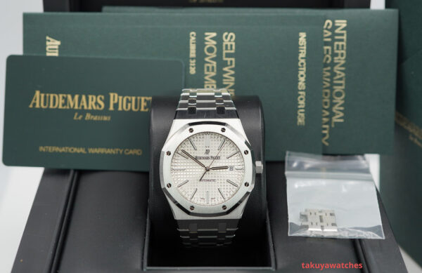 Audemars PIGUET 15400ST ROYAL OAK STAINLESS STEEL WHITE DIAL 41MM 2018 FULL SET - Image 2