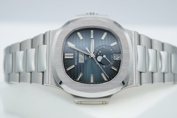 Patek PHILIPPE 5726/1A NAUTILUS ANNUAL CALENDAR MOONPHASE BLUE DIAL FULL SET - Image 10