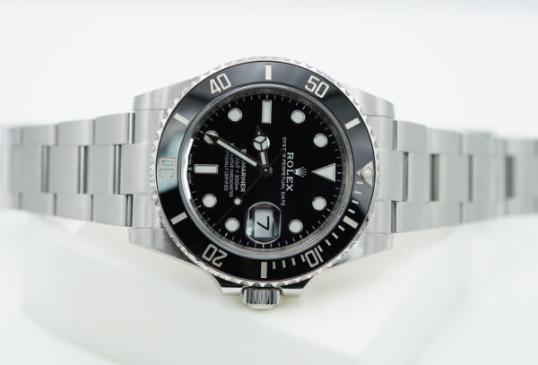 Rolex 126610LN SUBMARINER DATE 41 NEW MODEL 2021 WARRANTY COMPLETE SET - Image 9