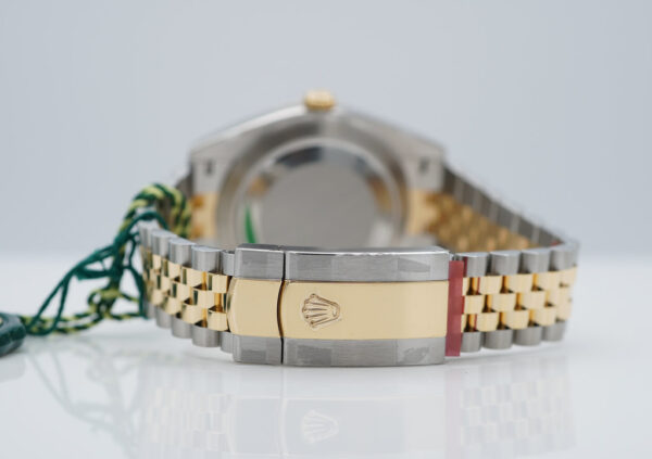 BRAND NEW Rolex 126333 DATEJUST 41 GOLD STEEL CHAMPAGNE MOTIF DIAL JUBILEE 2023 FULL SET - Image 7