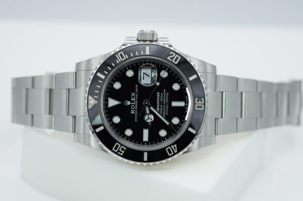 Rolex 126610LN SUBMARINER DATE 41 NEW MODEL 2021 WARRANTY COMPLETE SET - Image 10