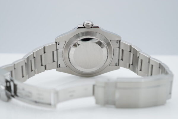 Rolex 124060 SUBMARINER NO DATE 41MM 2023 WARRANTY COMPLETE SET - Image 8