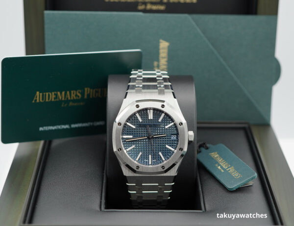 BRAND NEW Audemars PIGUET ROYAL OAK 15510ST STAINLESS STEEL BLUE DIAL 2024 FULL SET - Image 2