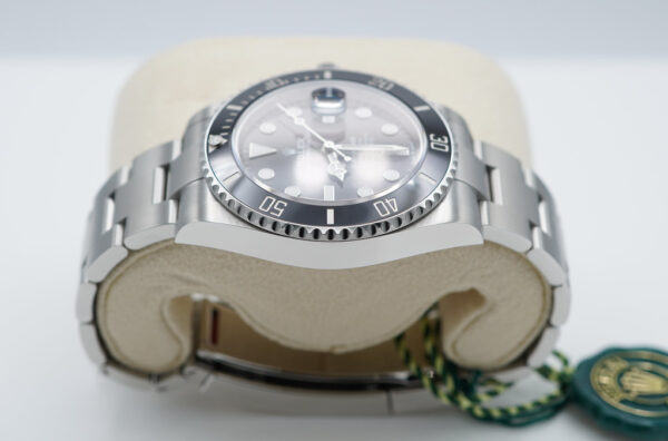 BRAND NEW Rolex 126610LN SUBMARINER DATE 41 STAINLESS STEEL 2023 COMPLETE SET - Image 4