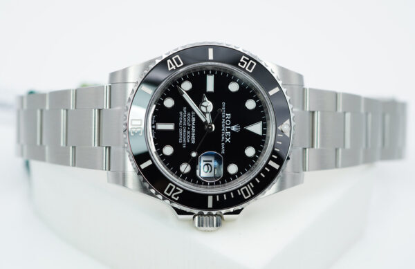 BRAND NEW Rolex 126610LN SUBMARINER DATE 41 STAINLESS STEEL 2023 COMPLETE SET - Image 9