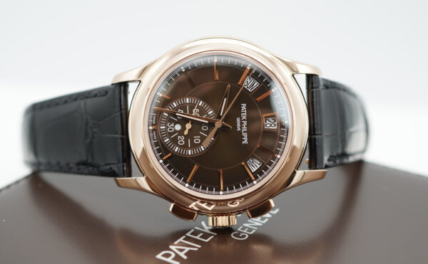 Patek PHILIPPE 5905R ROSE GOLD ANNUAL CALENDAR CHRONOGRAPH BROWN DIAL FULL SET - Image 9