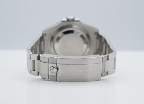 Rolex 126610LV SUBMARINER 41 GREEN MK1 BEZEL STARBUCKS 2021 WARRANTY FULL SET - Image 7