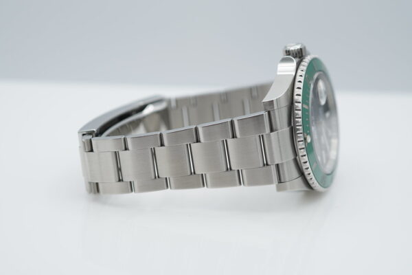 Rolex 126610LV SUBMARINER 41 GREEN MK1 BEZEL STARBUCKS 2021 WARRANTY FULL SET - Image 6
