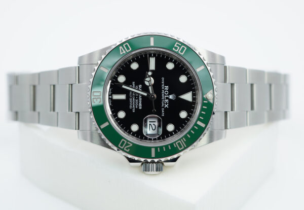 Rolex 126610LV SUBMARINER 41 GREEN MK1 BEZEL STARBUCKS 2021 WARRANTY FULL SET - Image 9