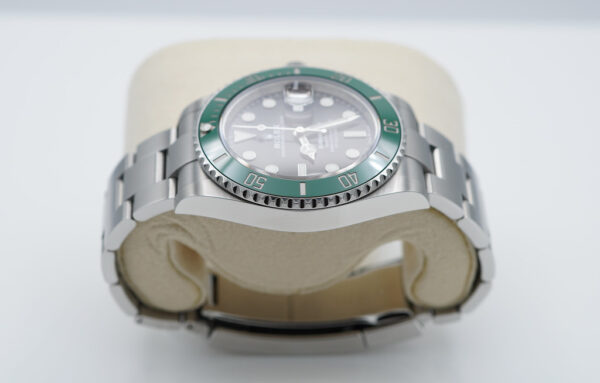 Rolex 126610LV SUBMARINER 41 GREEN MK1 BEZEL STARBUCKS 2021 WARRANTY FULL SET - Image 4