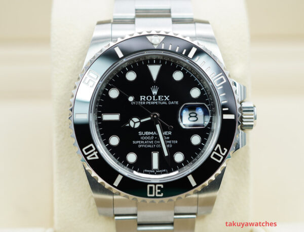 Rolex 116610LN SUBMARINER CERAMIC DATE 40MM 2019 WARRANTY FULL SET