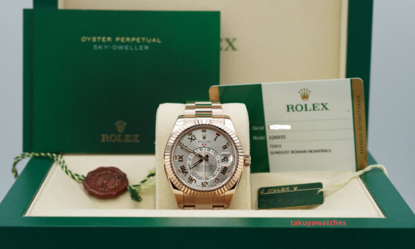 Rolex 326935 SKY-DWELLER 18K ROSE GOLD SUNDUST ROMAN DIAL 2015 BOX PAPERS - Image 2