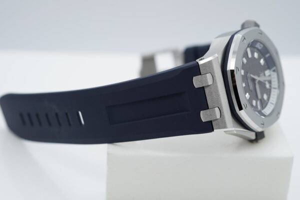 Audemars PIGUET ROYAL OAK OFFSHORE DIVER 15720ST GREY DIAL 2022 WARRANTY FULL SET - Image 5