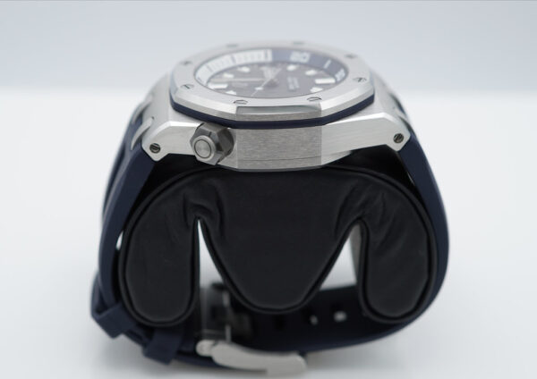Audemars PIGUET ROYAL OAK OFFSHORE DIVER 15720ST GREY DIAL 2022 WARRANTY FULL SET - Image 4