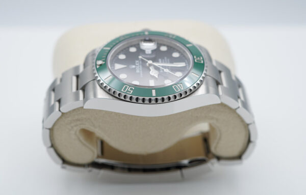 Rolex 126610LV SUBMARINER 41 GREEN MK1 BEZEL STARBUCKS 2022 WARRANTY FULL SET - Image 4