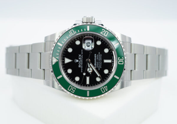 Rolex 126610LV SUBMARINER 41 GREEN MK1 BEZEL STARBUCKS 2022 WARRANTY FULL SET - Image 10