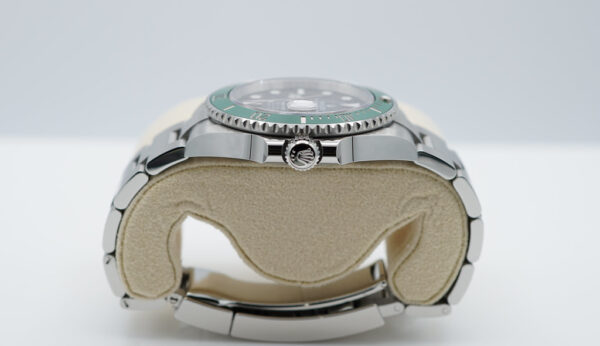 Rolex 126610LV SUBMARINER 41 GREEN MK1 BEZEL STARBUCKS 2022 WARRANTY FULL SET - Image 3