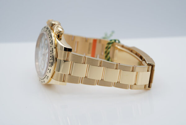 BRAND NEW Rolex 126508 DAYTONA 18K YELLOW GOLD WHITE DIAL NEW MODEL 2024 FULL SET - Image 5