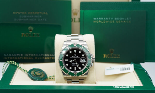 Rolex 126610LV SUBMARINER 41 GREEN MK1 BEZEL STARBUCKS 2022 WARRANTY FULL SET - Image 2