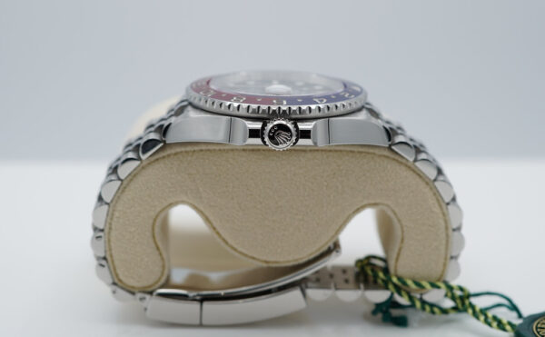 Rolex 126710BLRO PEPSI GMT MASTER II RED BLUE BEZEL JUBILEE 2023 FULL SET - Image 3