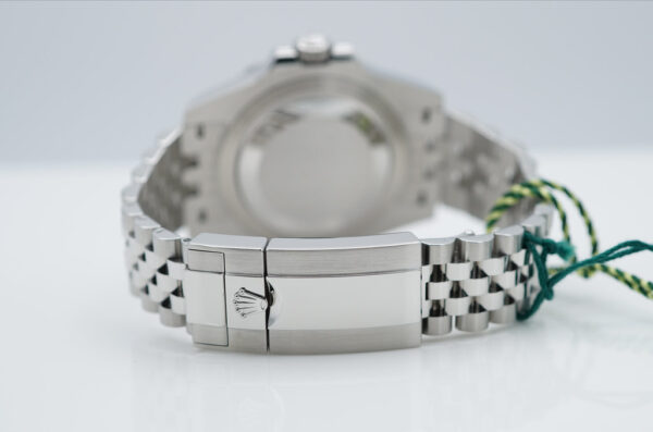 Rolex 126710BLRO PEPSI GMT MASTER II RED BLUE BEZEL JUBILEE 2023 FULL SET - Image 7