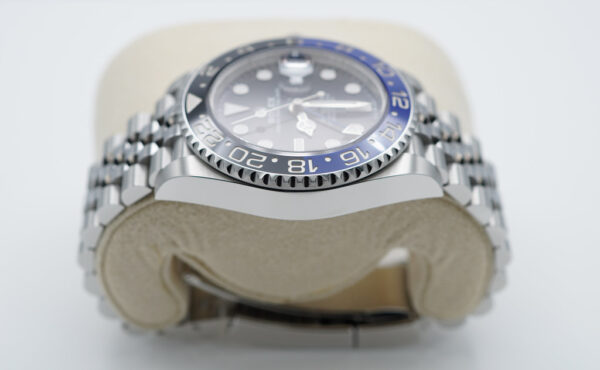 Rolex 126710BLNR GMT MASTER 2 BLACK BLUE BEZEL JUBILEE 2023 WARRANTY FULL SET - Image 4