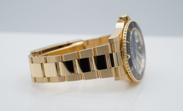 Rolex 126618LN SUBMARINER 41 YELLOW GOLD BLACK DIAL 2023 WARRANTY FULL SET - Image 6