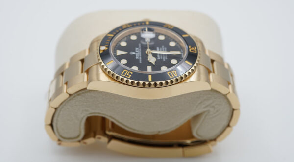 Rolex 126618LN SUBMARINER 41 YELLOW GOLD BLACK DIAL 2023 WARRANTY FULL SET - Image 4