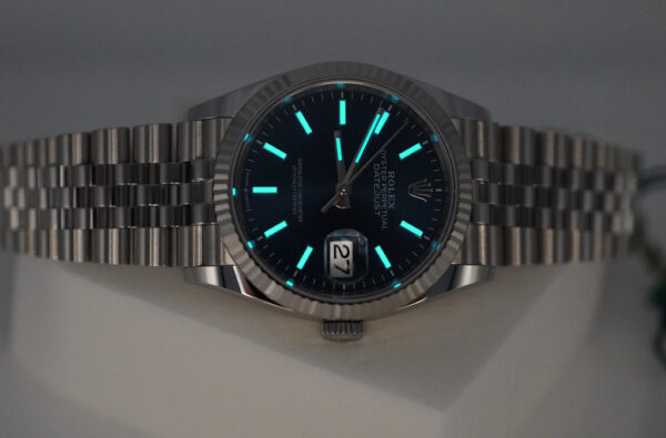Rolex 126234 DATEJUST 36 FLUTED BEZEL BLUE DIAL JUBILEE BAND 2023 FULL SET - Image 11