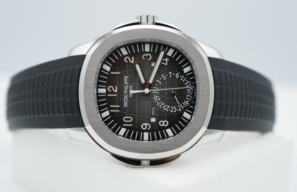 Patek PHILIPPE 5164A AQUANAUT TRAVEL TIME STAINLESS STEEL 2022 FULL SET - Image 11