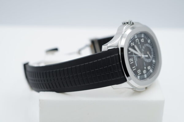 Patek PHILIPPE 5164A AQUANAUT TRAVEL TIME STAINLESS STEEL 2022 FULL SET - Image 6