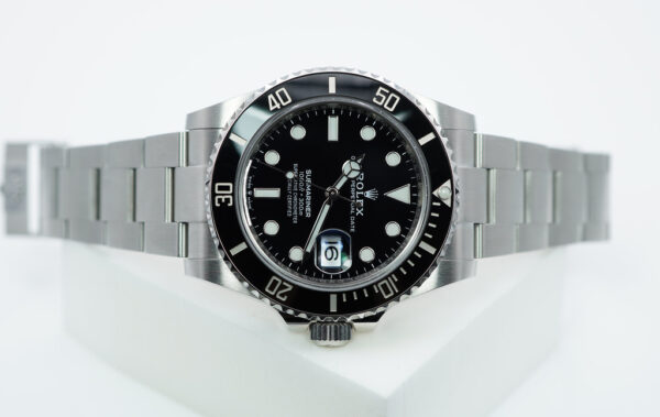 Rolex 126610LN SUBMARINER DATE 41 NEW MODEL 2023 WARRANTY COMPLETE SET - Image 9