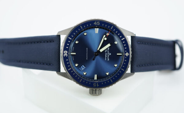 Blancpain FIFTY FATHOMS BATHYSCAPHE GREY CERAMIC BLUE DIAL BLUE BEZEL 2023 FULL SET - Image 9