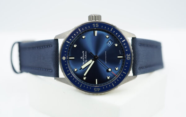 Blancpain FIFTY FATHOMS BATHYSCAPHE GREY CERAMIC BLUE DIAL BLUE BEZEL 2023 FULL SET - Image 10