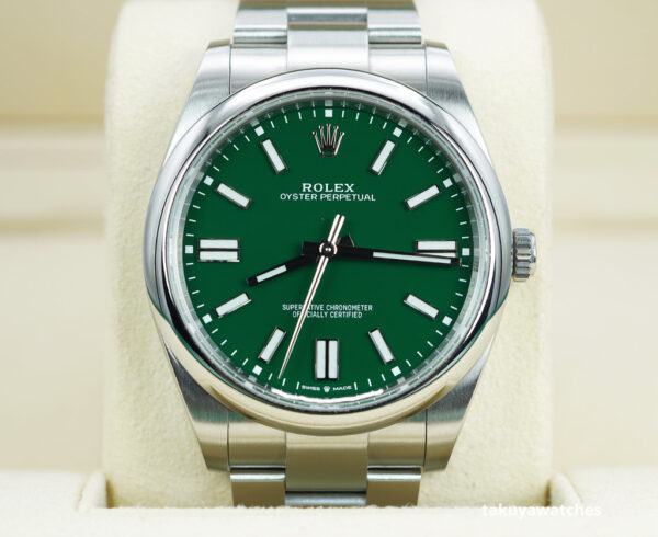Rolex 124300 OYSTER PERPETUAL 41 GREEN DIAL 2021 WARRANTY COMPLETE SET
