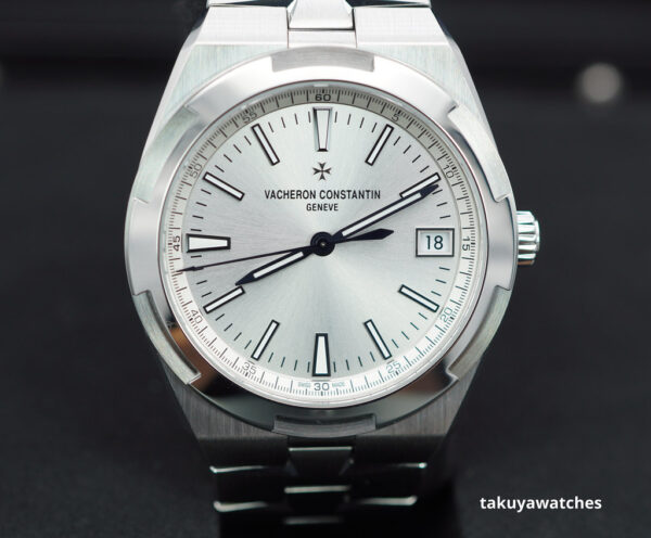 Vacheron CONSTANTIN OVERSEAS 4520V STAINLESS STEEL SILVER DIAL 2024 FULL SET