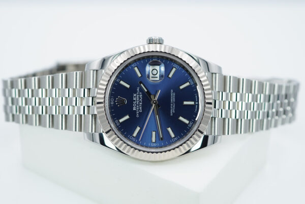 Rolex 126334 DATEJUST 41 FLUTED BEZEL BLUE STICK DIAL JUBILEE COMPLETE SET - Image 10