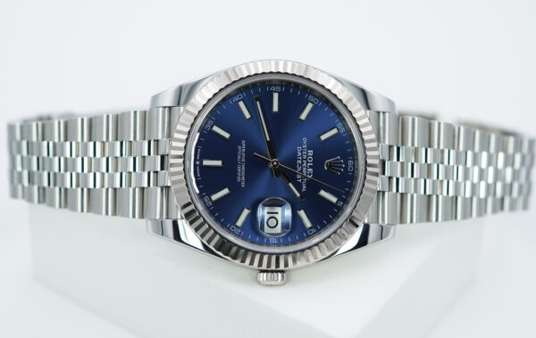 Rolex 126334 DATEJUST 41 FLUTED BEZEL BLUE STICK DIAL JUBILEE COMPLETE SET - Image 9
