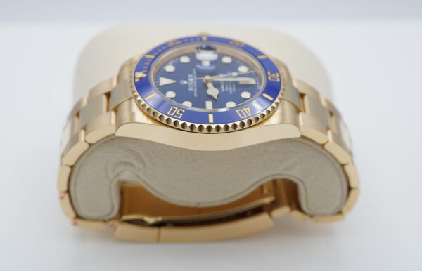 Rolex 126618LB SUBMARINER 41 YELLOW GOLD BLUE DIAL 2022 WARRANTY FULL SET - Image 4