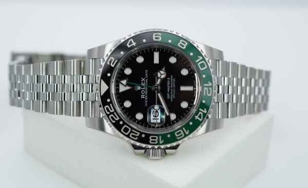 Rolex 126720VTNR GMT MASTER 2 LEFTY BLACK GREEN SPRITE JUBILEE BAND 2023 FULL SET - Image 9