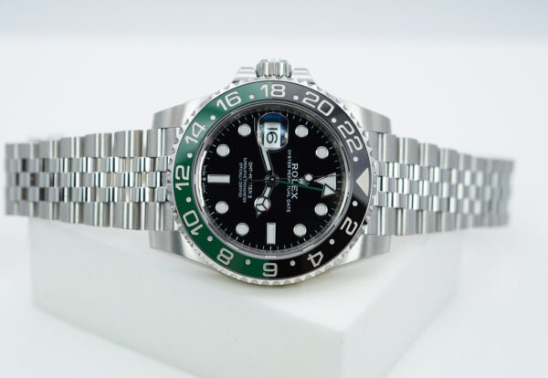 Rolex 126720VTNR GMT MASTER 2 LEFTY BLACK GREEN SPRITE JUBILEE BAND 2023 FULL SET - Image 10