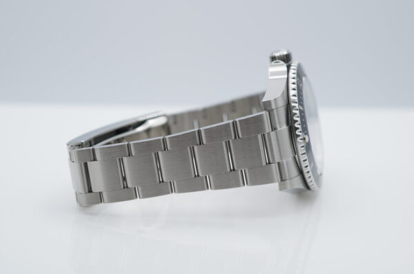 Rolex 124060 SUBMARINER NO DATE 41MM 2023 WARRANTY COMPLETE SET - Image 6
