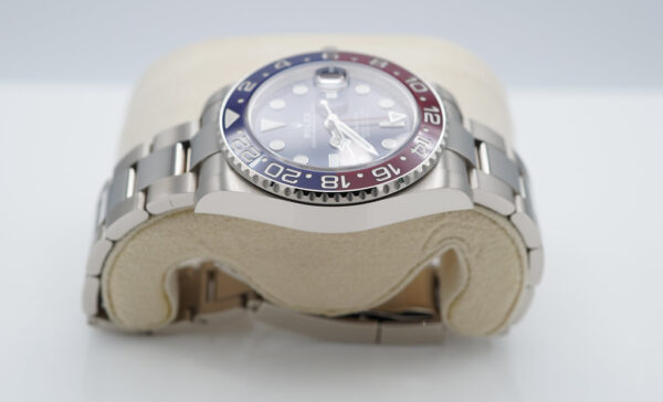 Rolex 126719BLRO GMT MASTER 2 WHITE GOLD PEPSI BEZEL BLUE DIAL 2022 WARRANTY FULL SET - Image 4