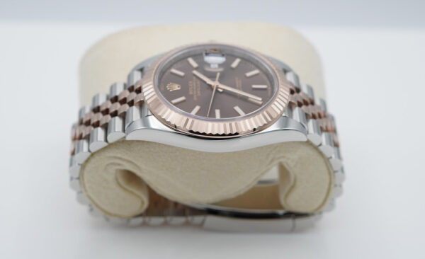 Rolex 126331 DATEJUST 41 ROSE GOLD STEEL CHOCOLATE DIAL JUBILEE 2021 FULL SET - Image 4