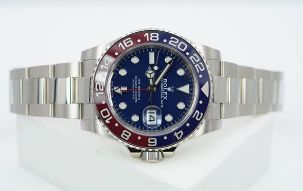 Rolex 126719BLRO GMT MASTER 2 WHITE GOLD PEPSI BEZEL BLUE DIAL 2022 WARRANTY FULL SET - Image 9