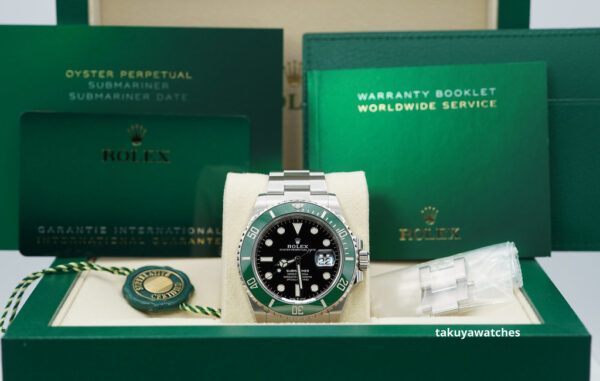 Rolex 126610LV SUBMARINER 41 GREEN MK1 BEZEL STARBUCKS 2022 WARRANTY FULL SET - Image 2