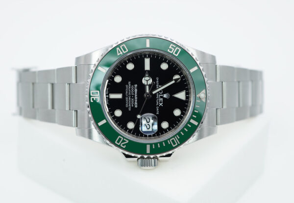 Rolex 126610LV SUBMARINER 41 GREEN MK1 BEZEL STARBUCKS 2022 WARRANTY FULL SET - Image 9