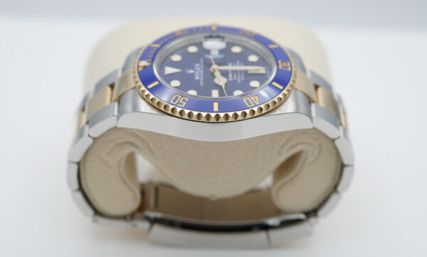 Rolex 126613LB SUBMARINER BLUESY 18K YELLOW GOLD STEEL BLUE DIAL 2023 FULL SET - Image 4