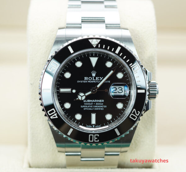 Rolex 126610LN SUBMARINER DATE 41 NEW MODEL 2022 WARRANTY COMPLETE SET