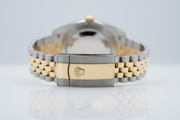 Rolex 126333 DATEJUST 41 GOLD STEEL CHAMPAGNE MOTIF DIAL JUBILEE 2023 FULL SET - Image 7